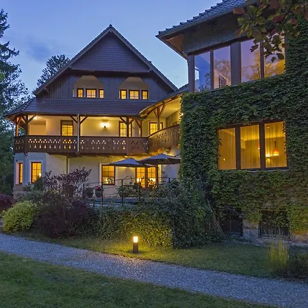 Zameczek ポラニツァ・ズドゥルイ